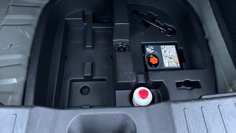 Nissan Juke 1.0 DiG-T N-Connecta 5dr Petrol Hatchback